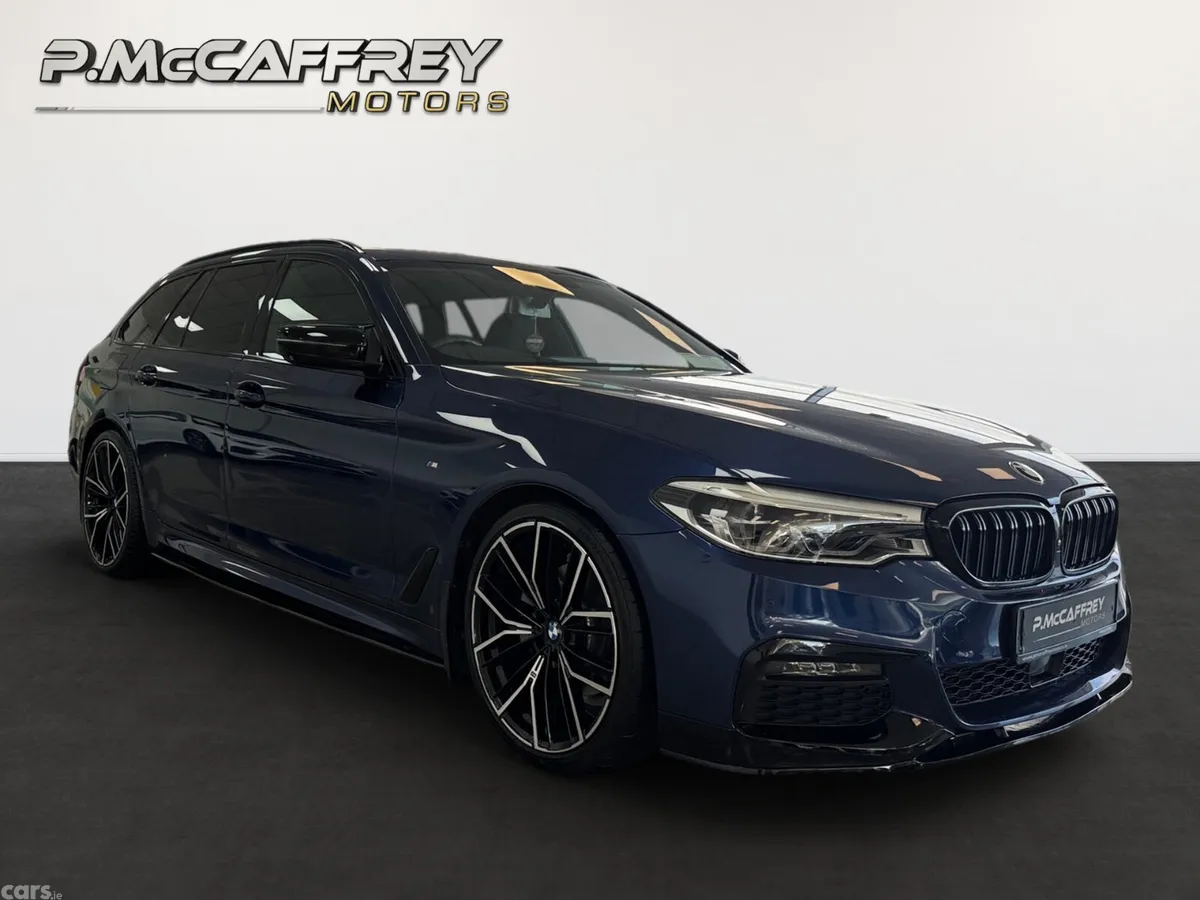 BMW 5-Series Estate, Diesel, 2018, Blue