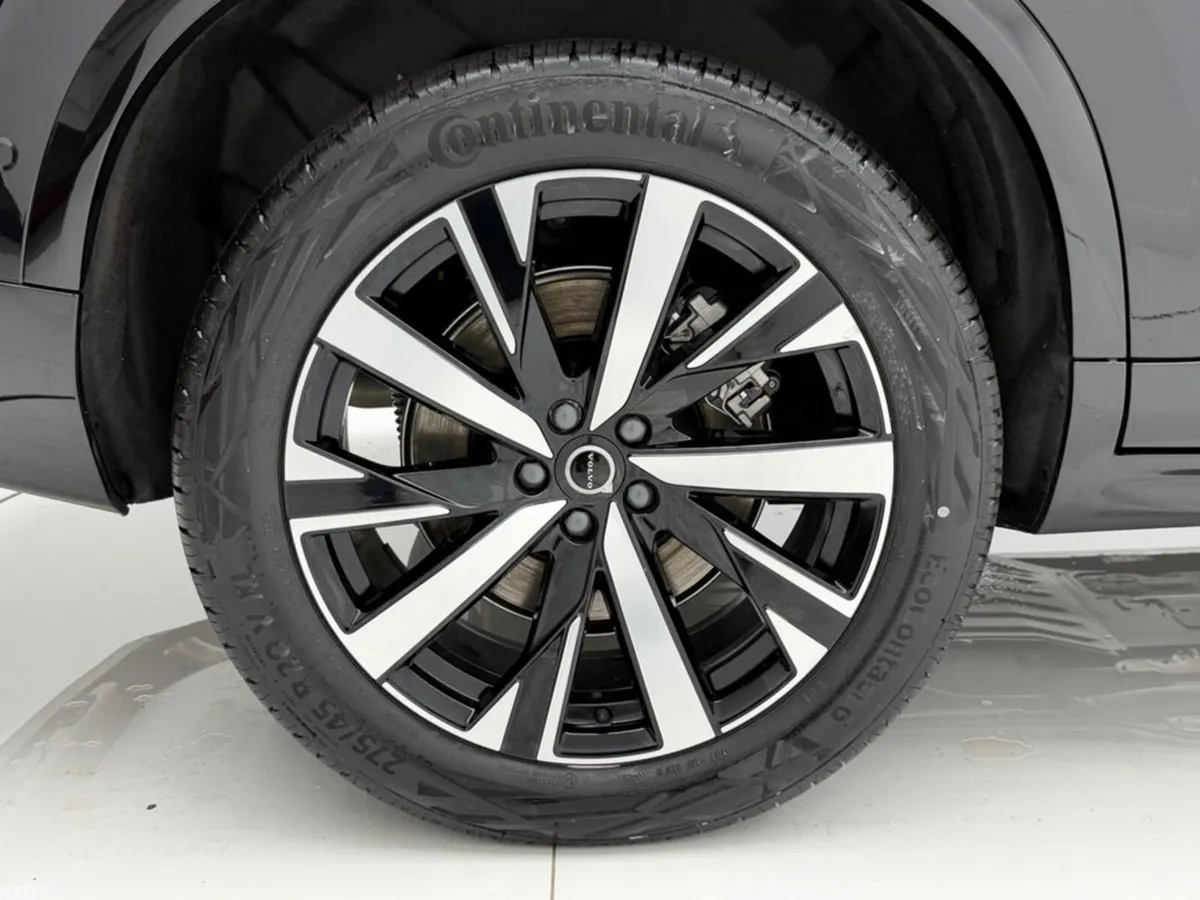 Volvo XC90 SUV, Petrol Plug-in Hybrid, 2026, Black