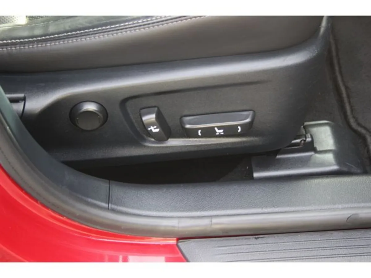 Lexus IS Saloon, Petrol Hybrid, 2015, Red