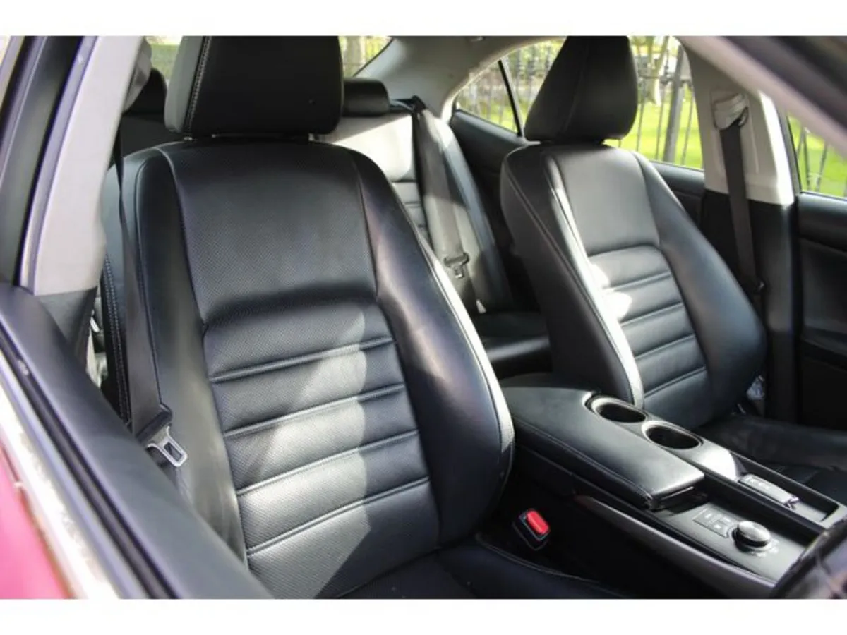 Lexus IS Saloon, Petrol Hybrid, 2015, Red