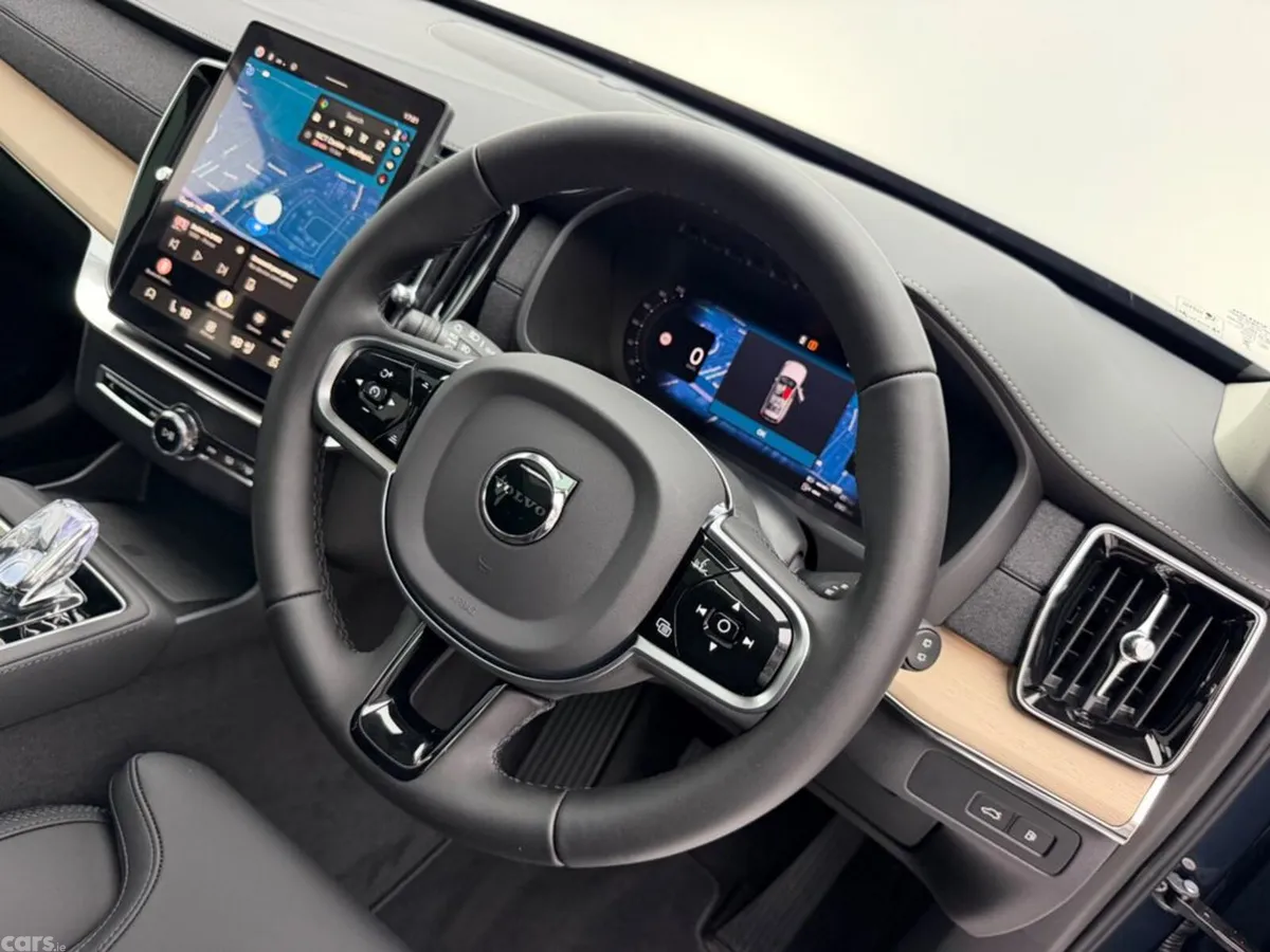 Volvo XC90 SUV, Petrol Plug-in Hybrid, 2026, Blue