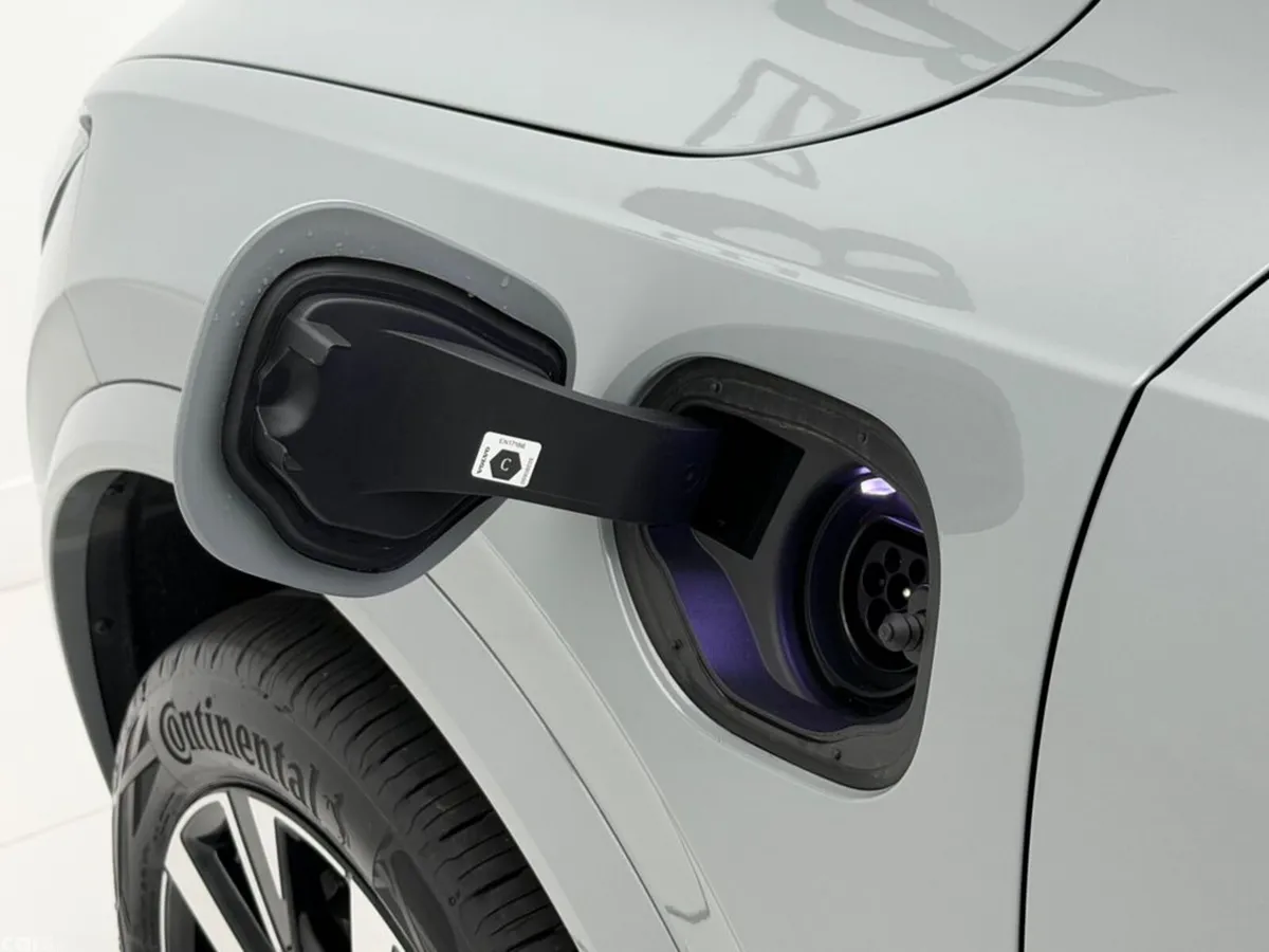 Volvo XC90 SUV, Petrol Plug-in Hybrid, 2026, Grey