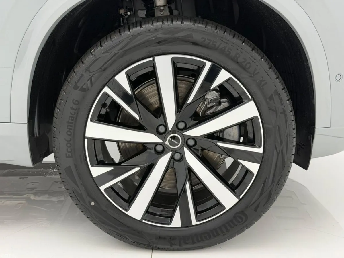Volvo XC90 SUV, Petrol Plug-in Hybrid, 2026, Grey