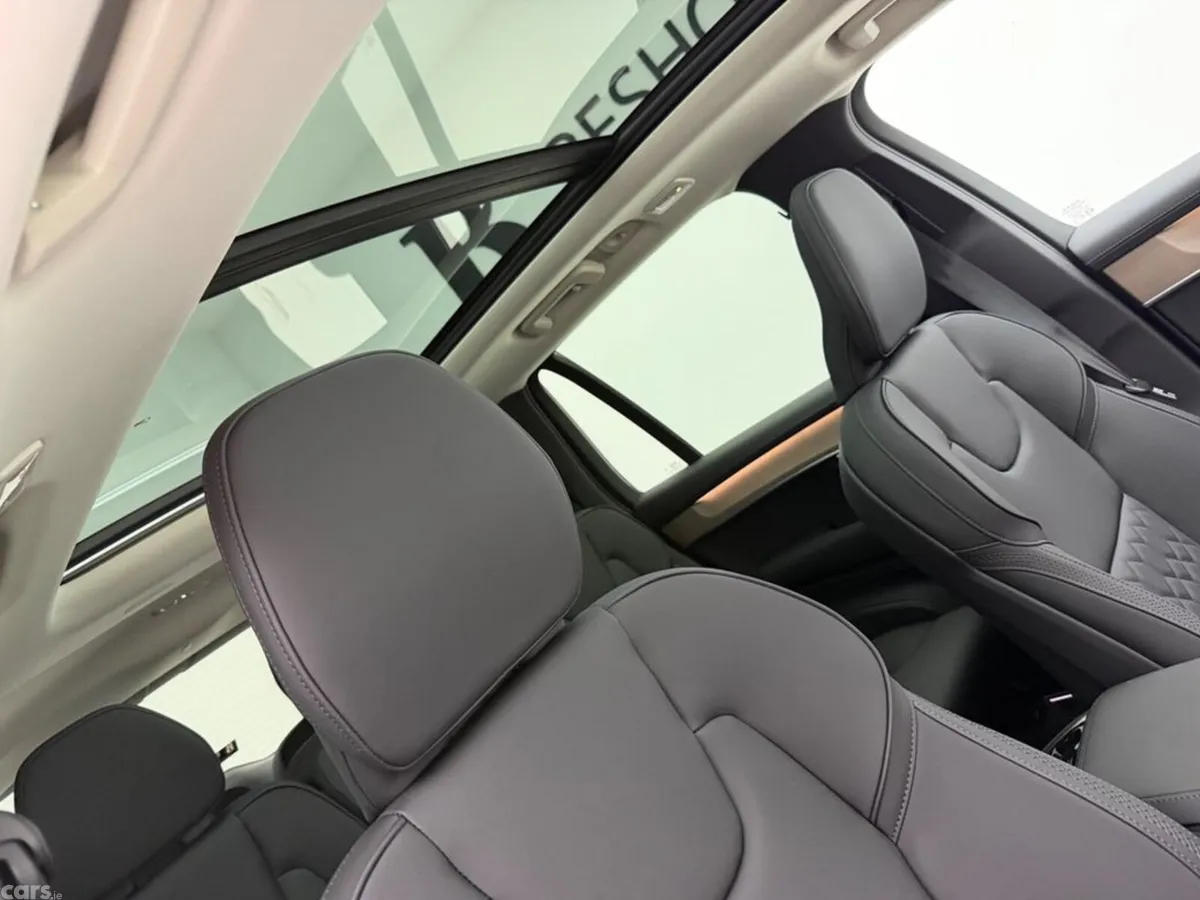 Volvo XC90 SUV, Petrol Plug-in Hybrid, 2026, Grey