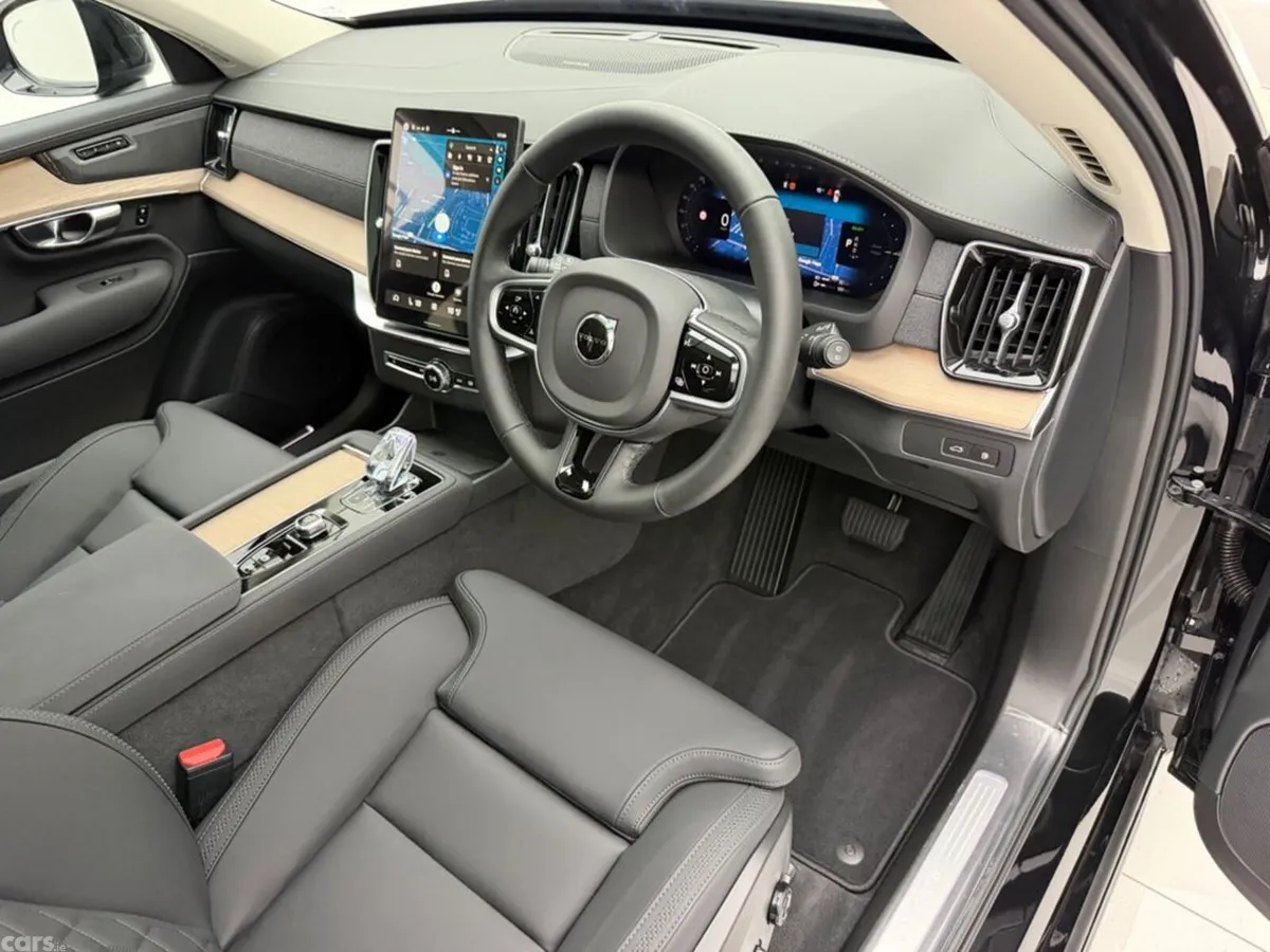 Volvo XC90 SUV, Petrol Plug-in Hybrid, 2026, Black