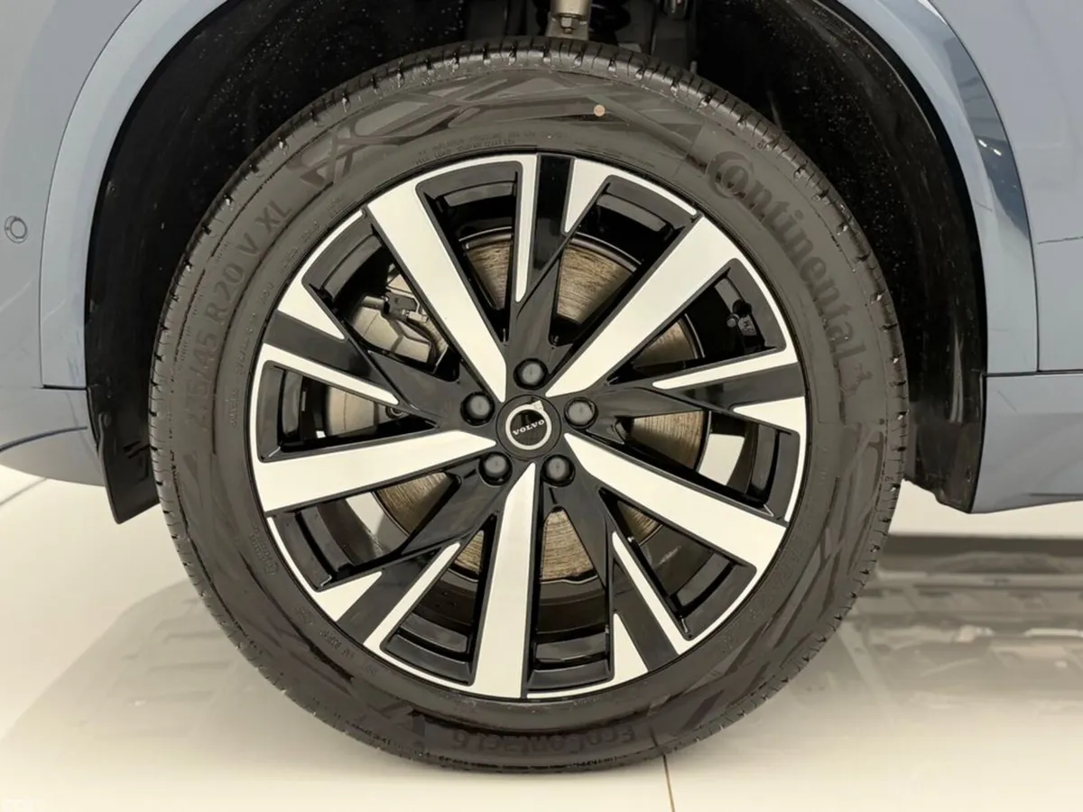 Volvo XC90 SUV, Petrol Plug-in Hybrid, 2026, Blue