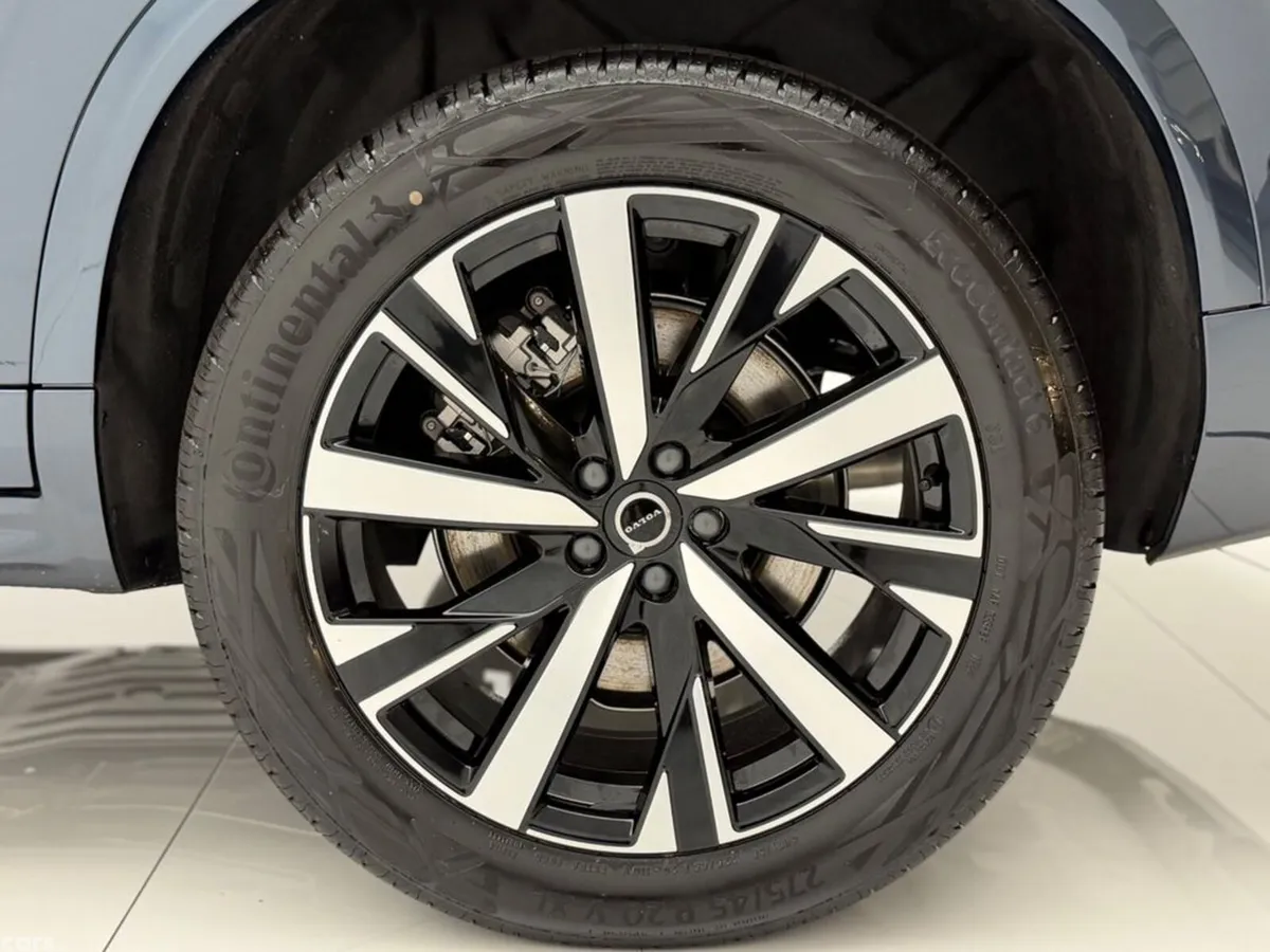 Volvo XC90 SUV, Petrol Plug-in Hybrid, 2026, Blue