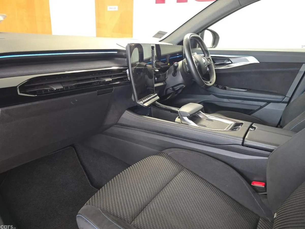 Renault Austral SUV, Petrol, 2024, White