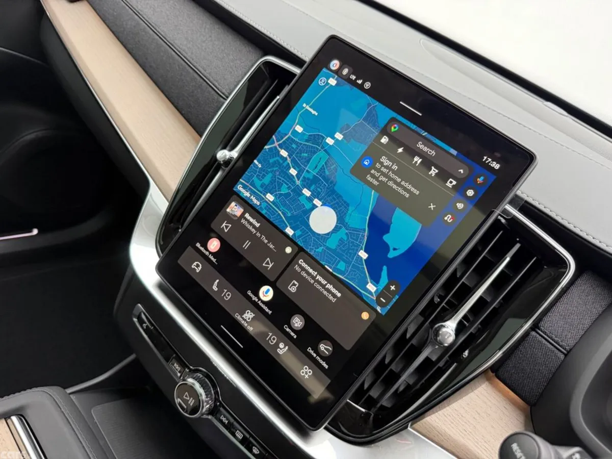 Volvo XC90 SUV, Petrol Plug-in Hybrid, 2026, Grey