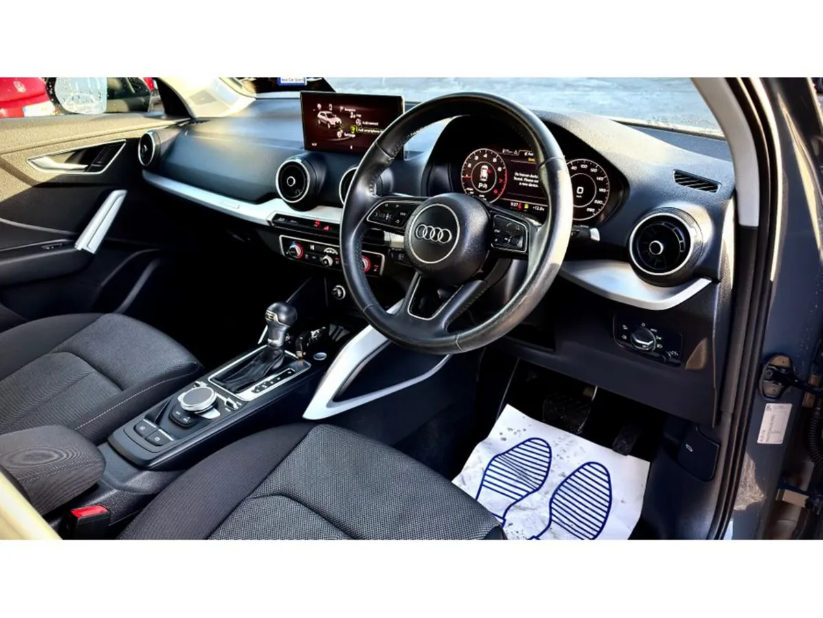 Audi Q2 Estate, Petrol, 2020, Grey