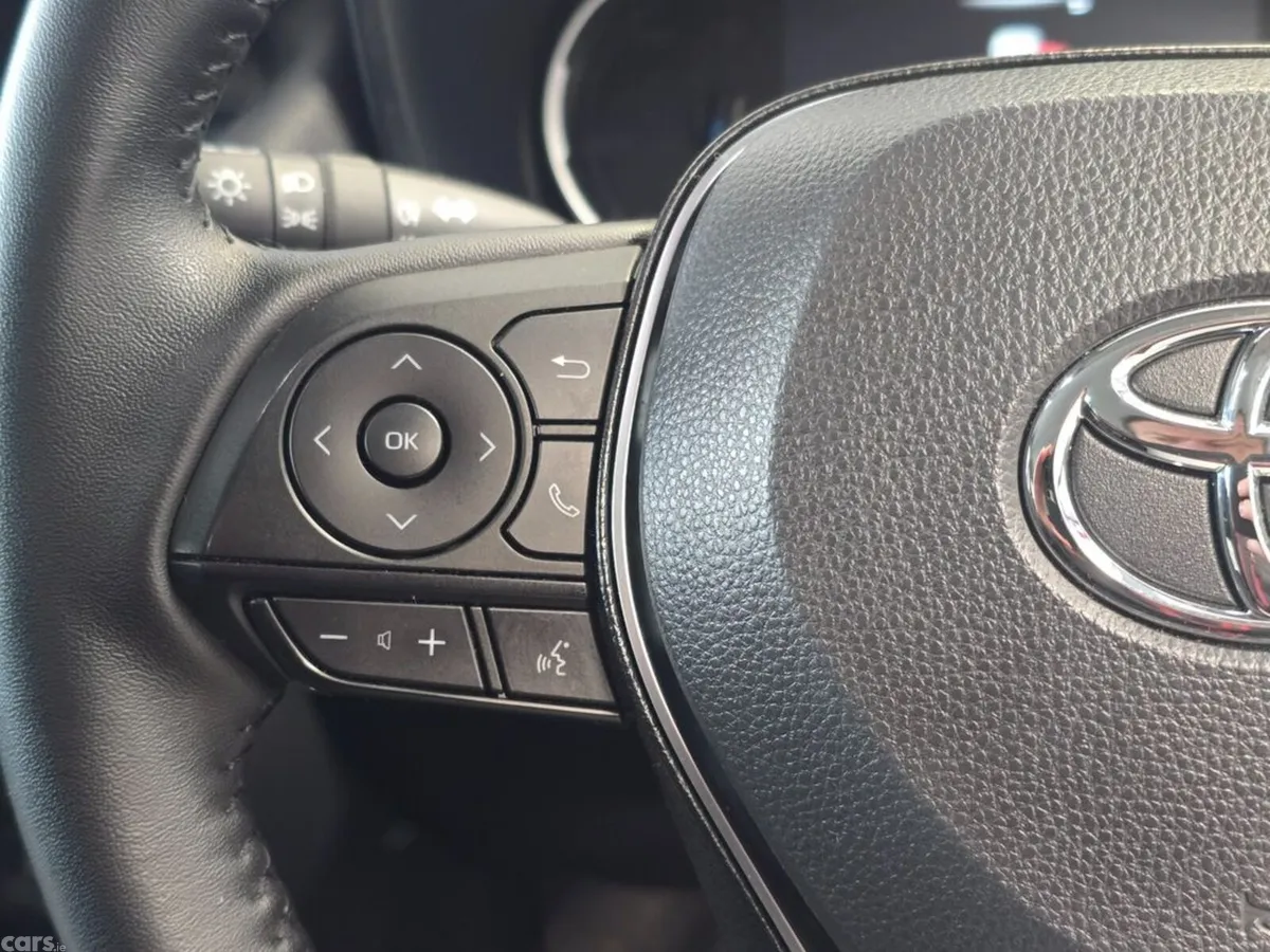 Toyota RAV4 SUV, Petrol Hybrid, 2025, Blue