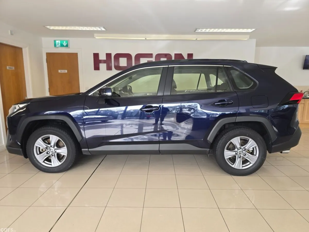 Toyota RAV4 SUV, Petrol Hybrid, 2025, Blue