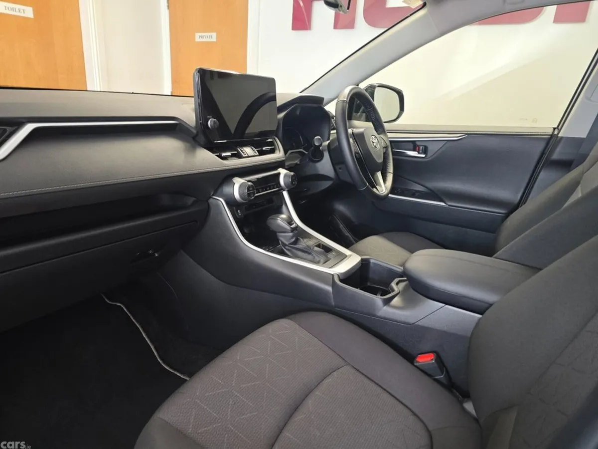 Toyota RAV4 SUV, Petrol Hybrid, 2025, Blue