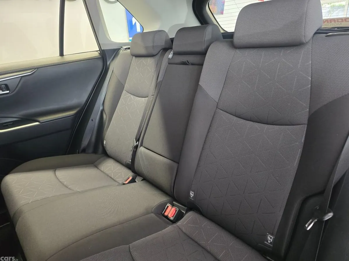 Toyota RAV4 SUV, Petrol Hybrid, 2025, Blue