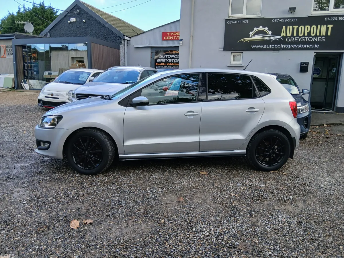 Volkswagen Polo Hatchback, Diesel, 2010, Silver