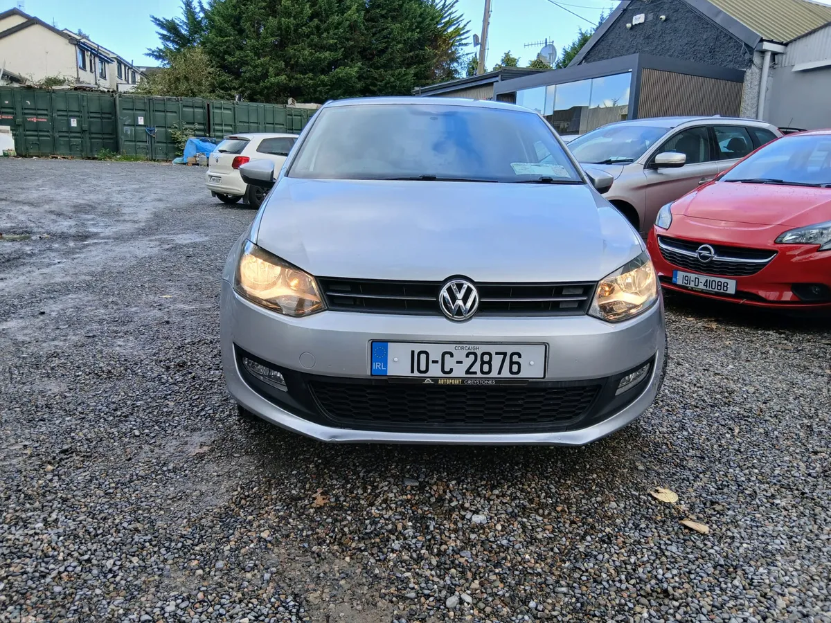 Volkswagen Polo Hatchback, Diesel, 2010, Silver