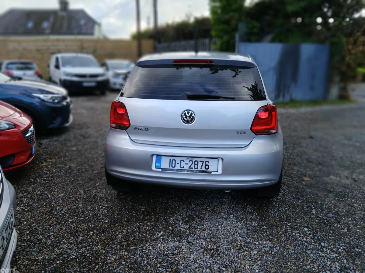 Volkswagen Polo Hatchback, Diesel, 2010, Silver
