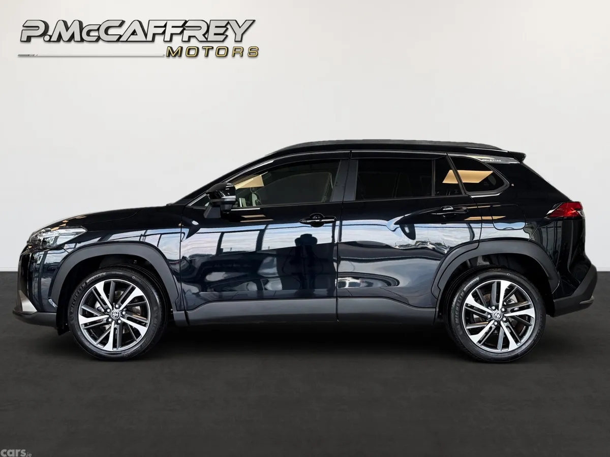 Toyota Corolla Cross SUV, Petrol Hybrid, 2023, Black