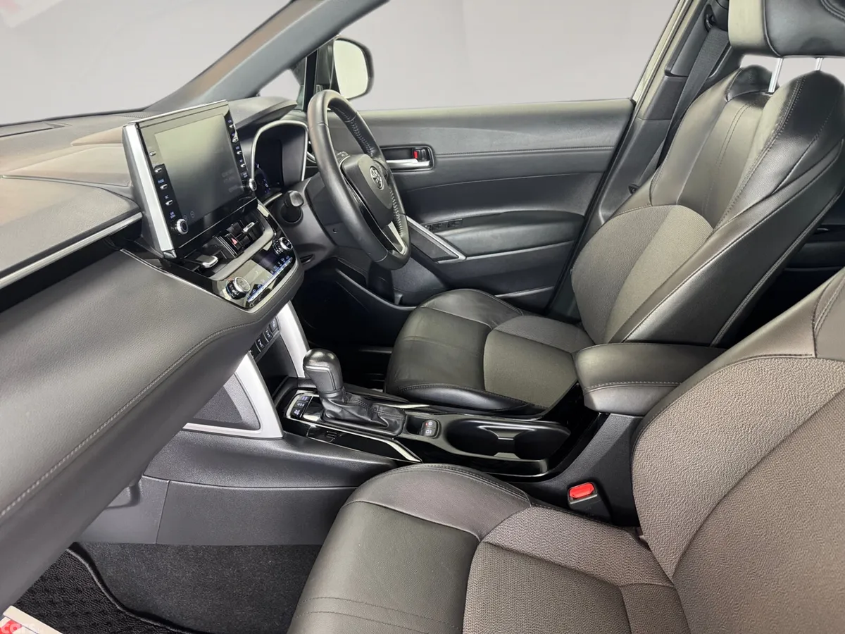 Toyota Corolla Cross SUV, Petrol Hybrid, 2023, Black