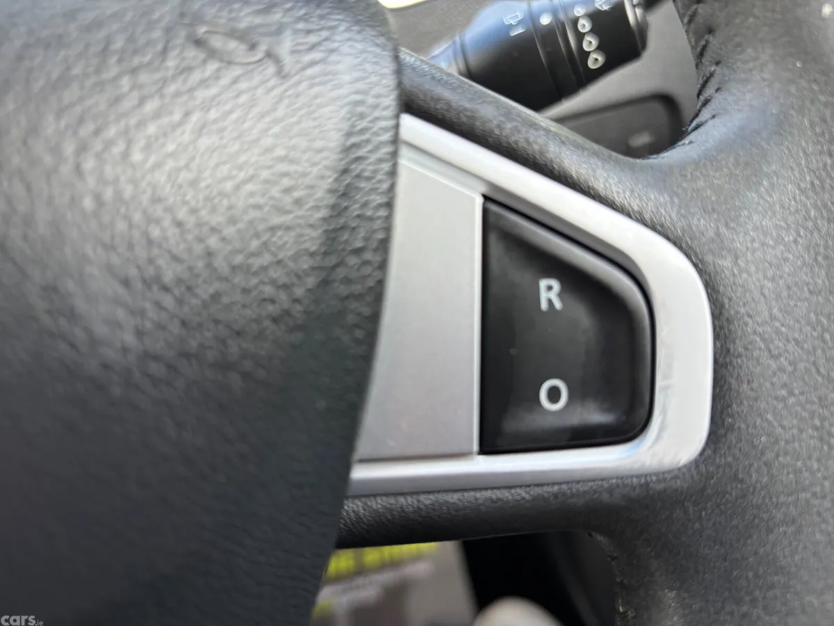 Renault Scenic MPV, Diesel, 2012, Black