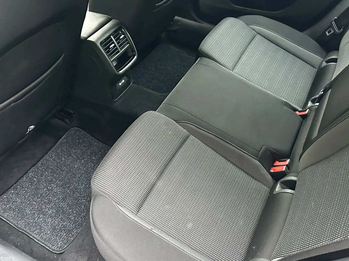 Skoda Octavia Estate, Petrol, 2022, Grey