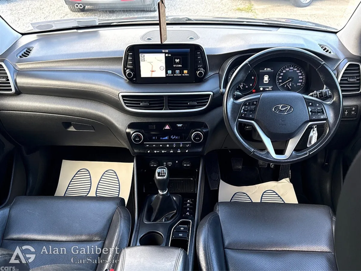 Hyundai Tucson MPV, Diesel, 2019, Grey