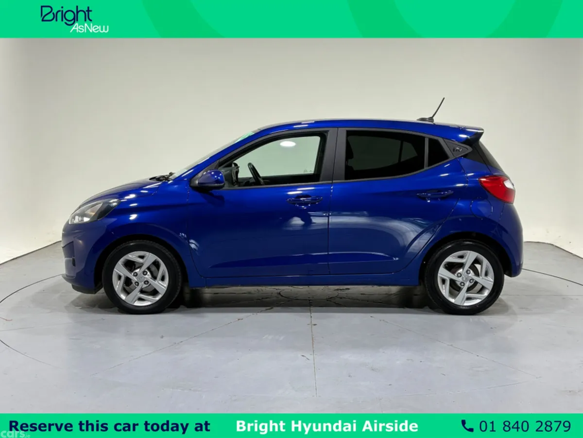 Hyundai i10 Hatchback, Petrol, 2022, Blue