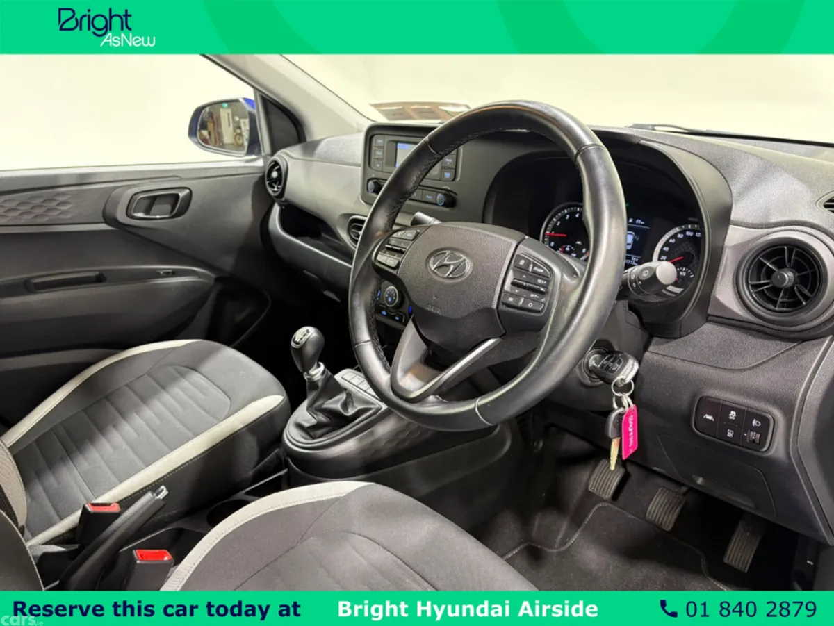 Hyundai i10 Hatchback, Petrol, 2022, Blue