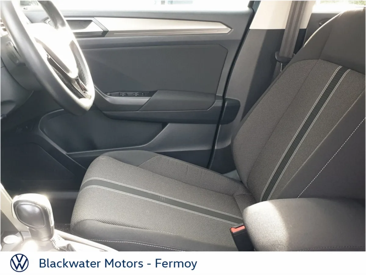 Volkswagen T-Roc Hatchback, Petrol, 2021, Black