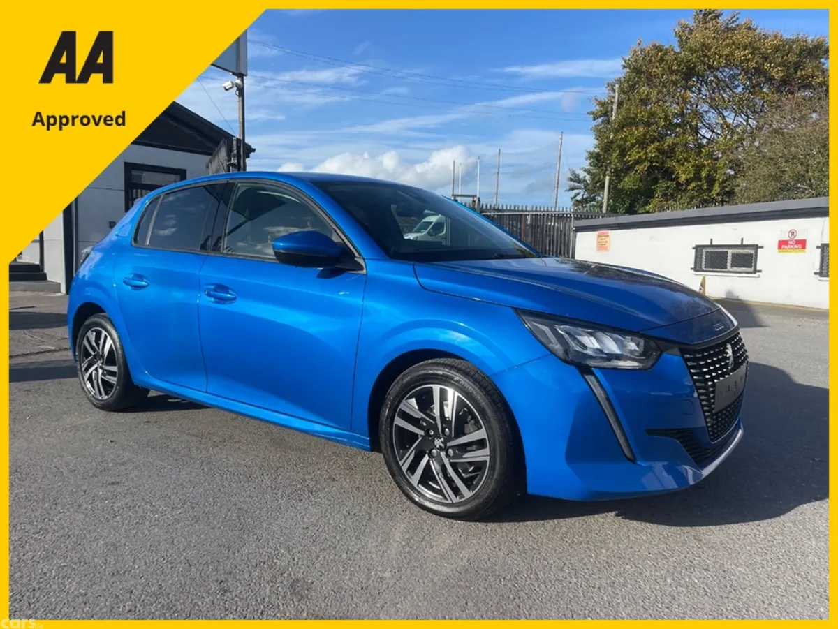 Peugeot 208 Hatchback, Petrol, 2021, Blue