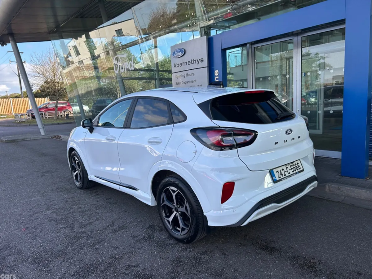 Ford Puma MPV, Petrol Hybrid, 2024, White