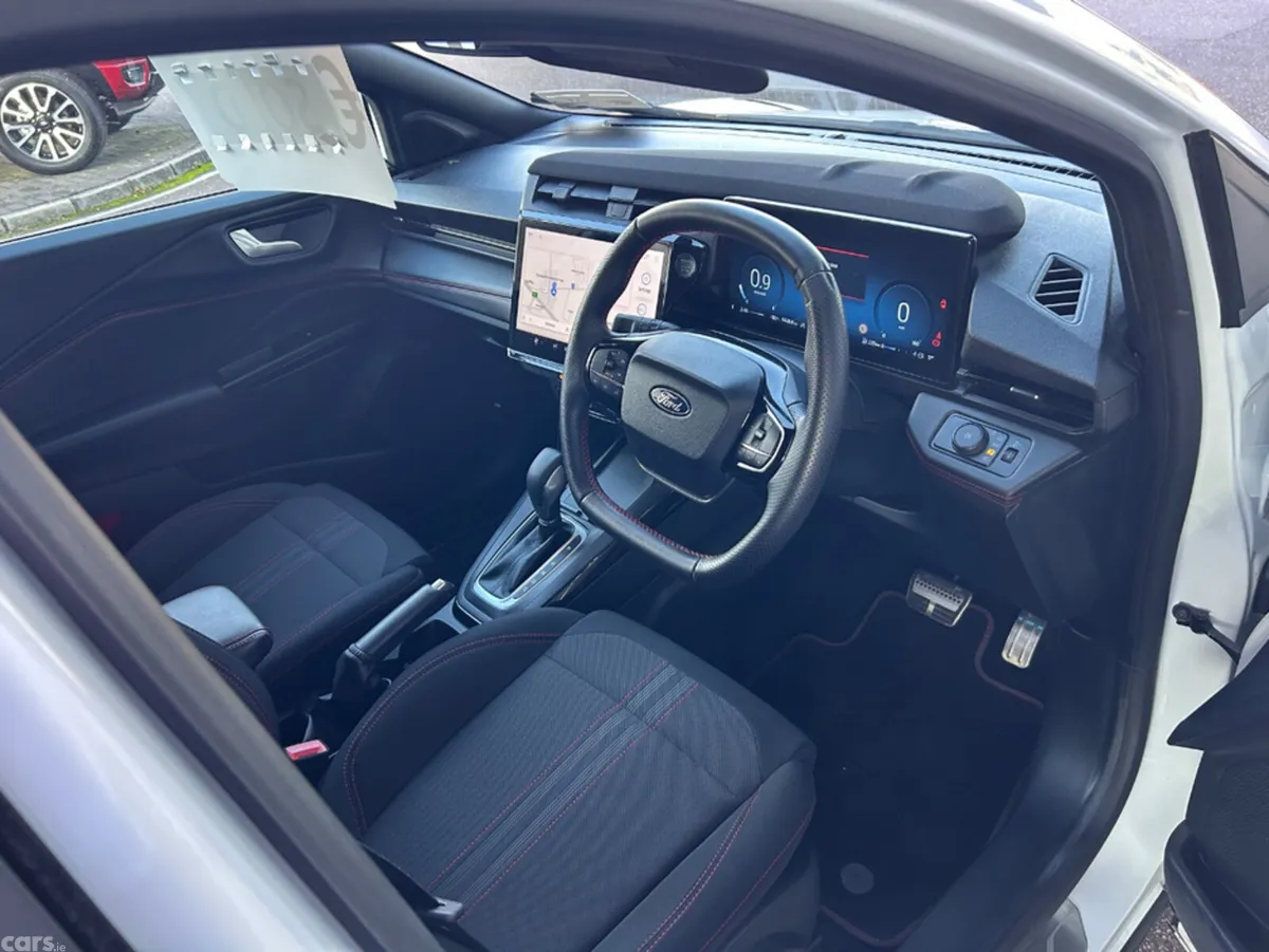 Ford Puma MPV, Petrol Hybrid, 2024, White