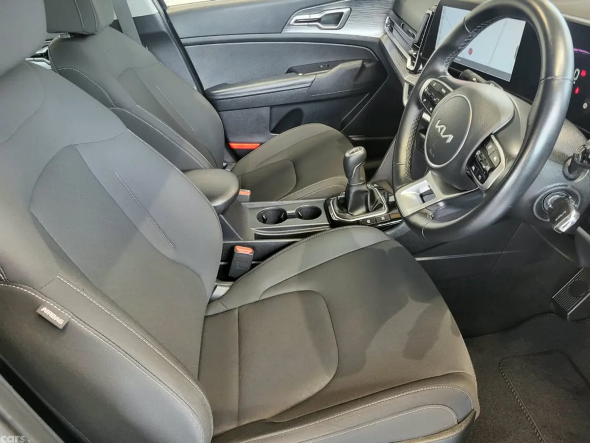 Kia Sportage MPV, Diesel, 2025, Black
