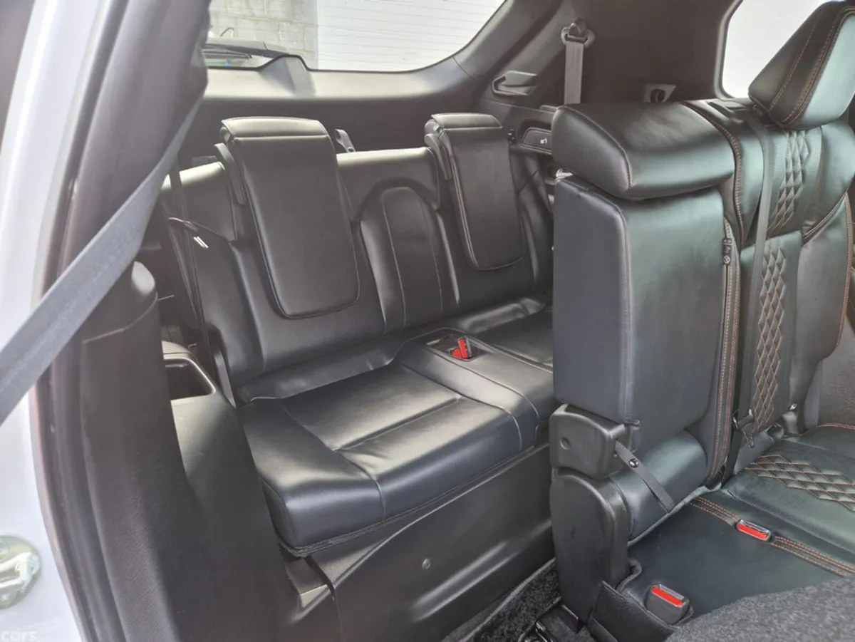 Mitsubishi Outlander MPV, Petrol Plug-in Hybrid, 2022, White