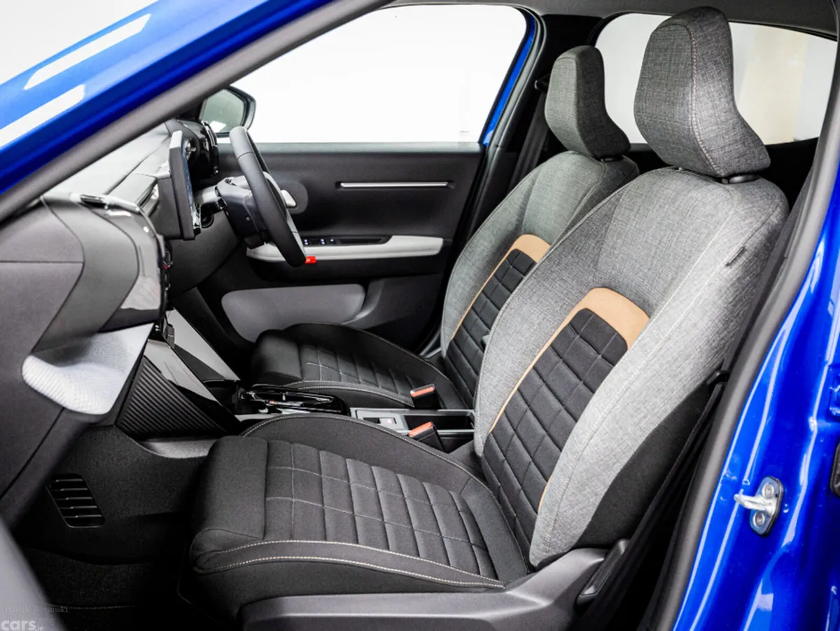 Citroen C3 Aircross SUV, Electric, 2027, Blue