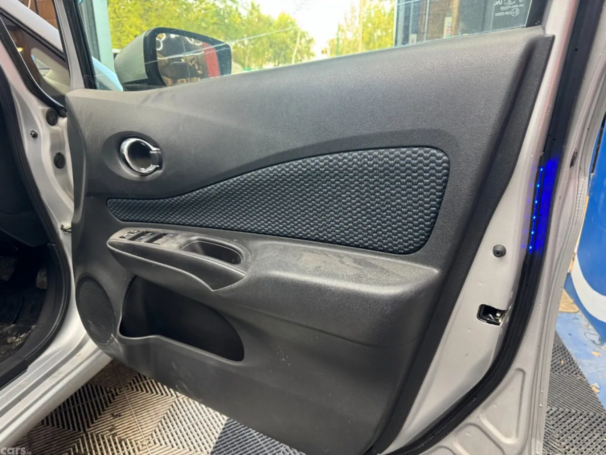 Nissan Note Hatchback, Petrol, 2016, Silver