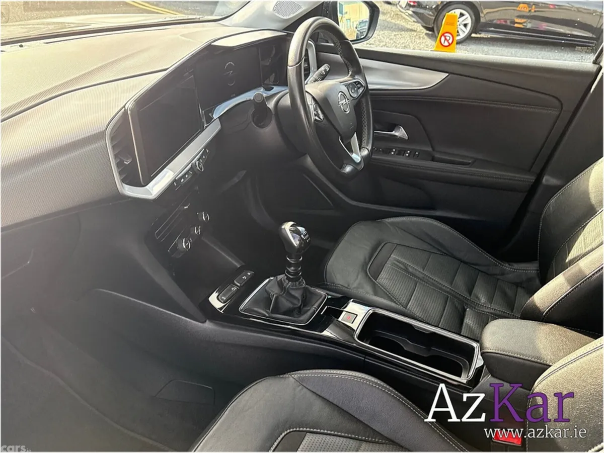 Opel Mokka SUV, Petrol, 2023, Grey