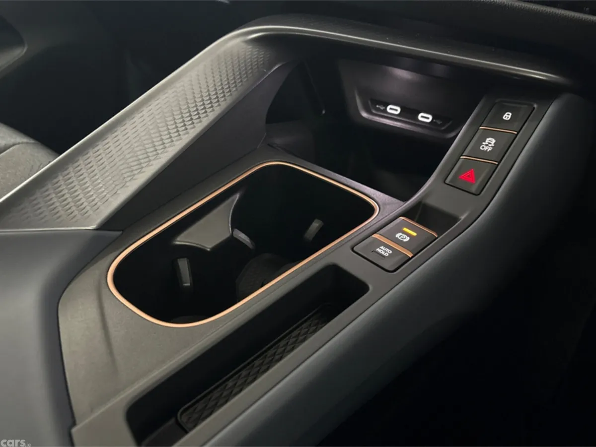 Cupra Terramar SUV, Petrol Plug-in Hybrid, 2025, Blue
