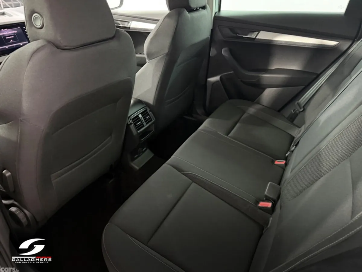 Skoda Karoq SUV, Diesel, 2025, Silver