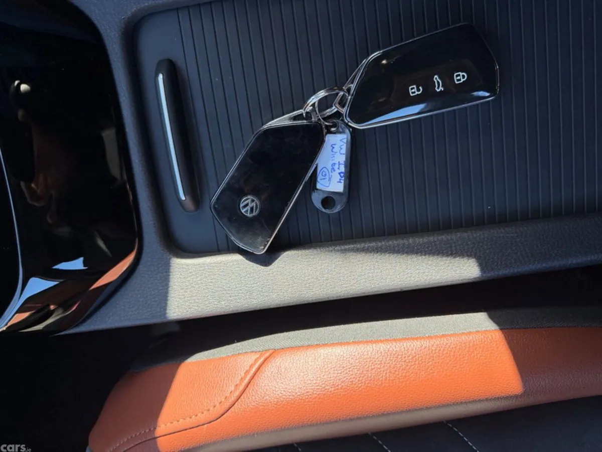 Volkswagen ID.4 Estate, Electric, 2022, White