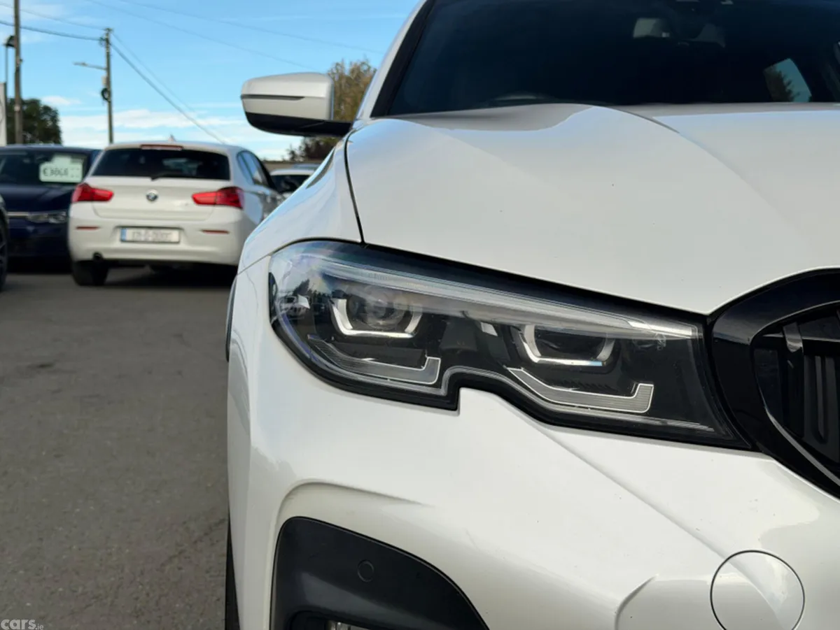 BMW 3-Series Estate, Petrol Plug-in Hybrid, 2020, White