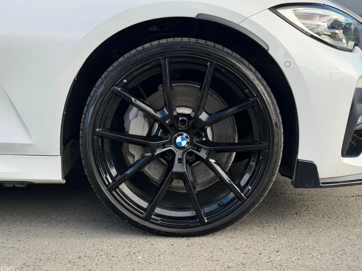 BMW 3-Series Estate, Petrol Plug-in Hybrid, 2020, White