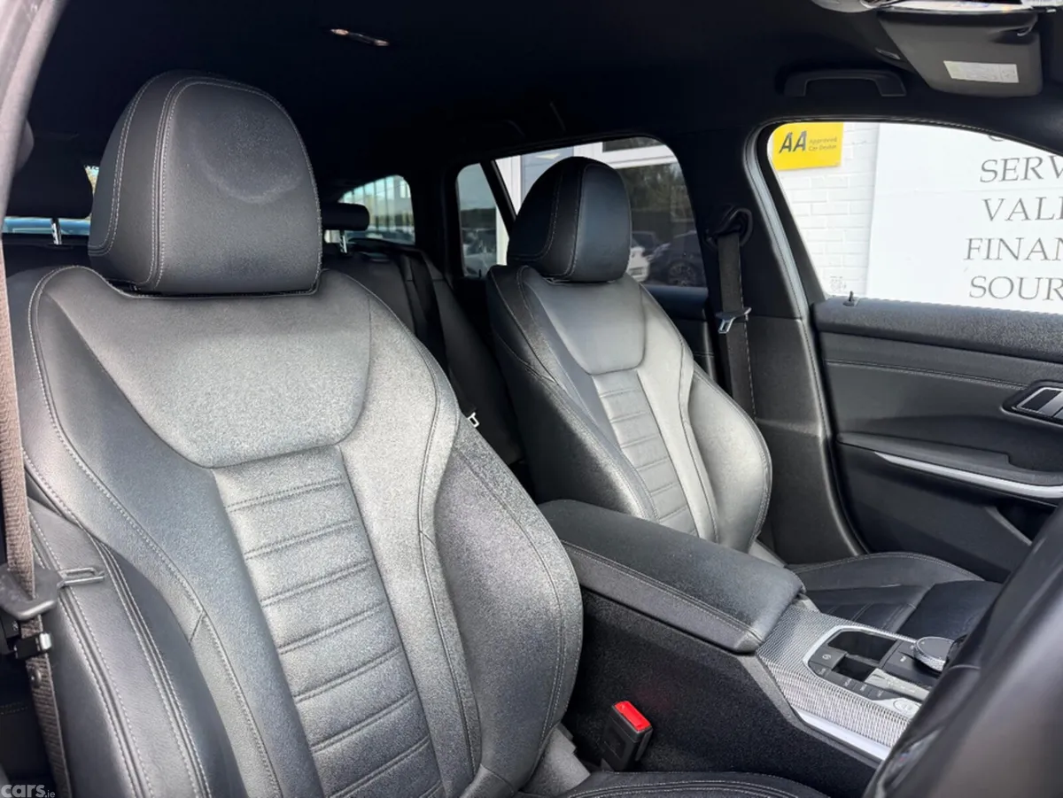 BMW 3-Series Estate, Petrol Plug-in Hybrid, 2020, White
