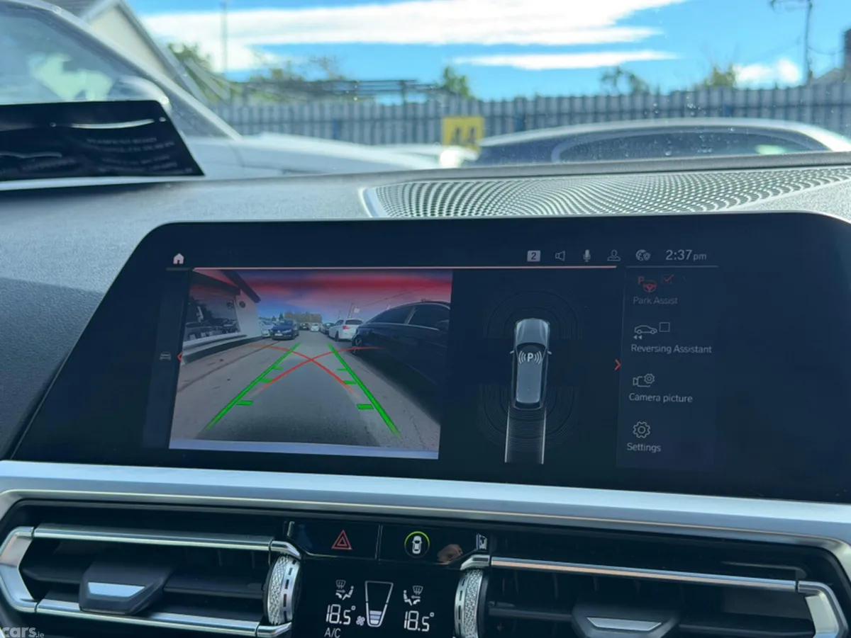 BMW 3-Series Estate, Petrol Plug-in Hybrid, 2020, White
