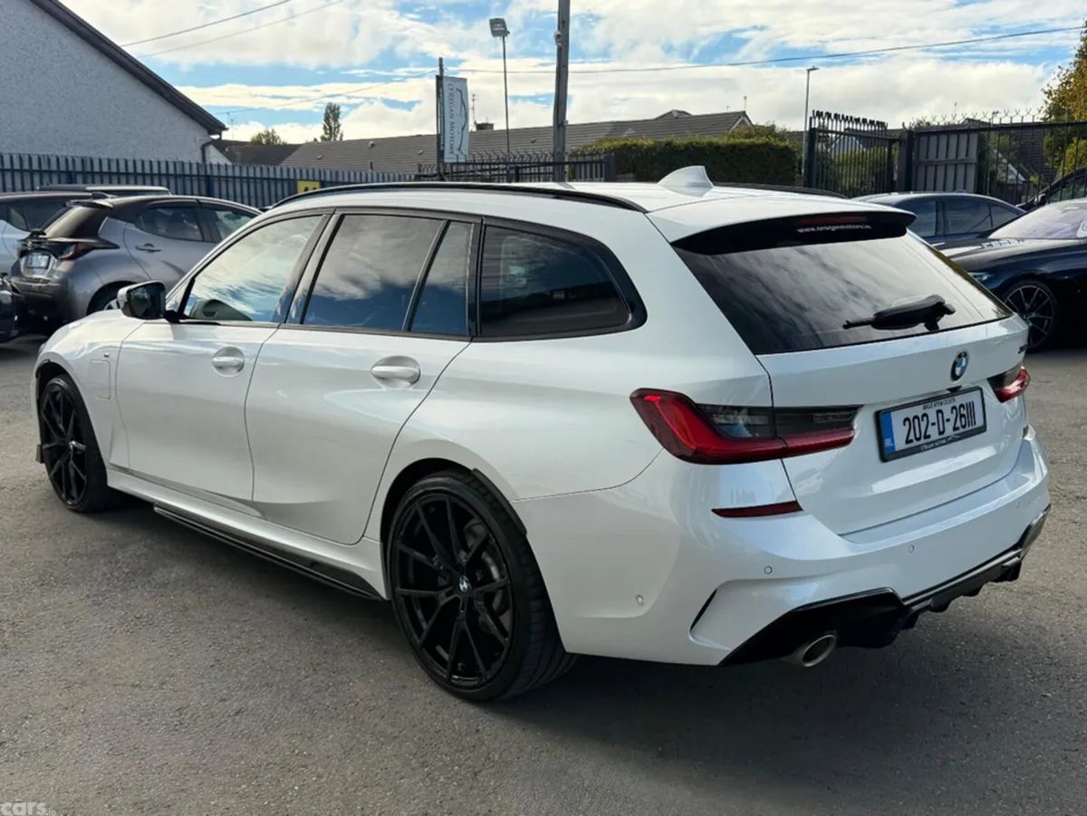 BMW 3-Series Estate, Petrol Plug-in Hybrid, 2020, White