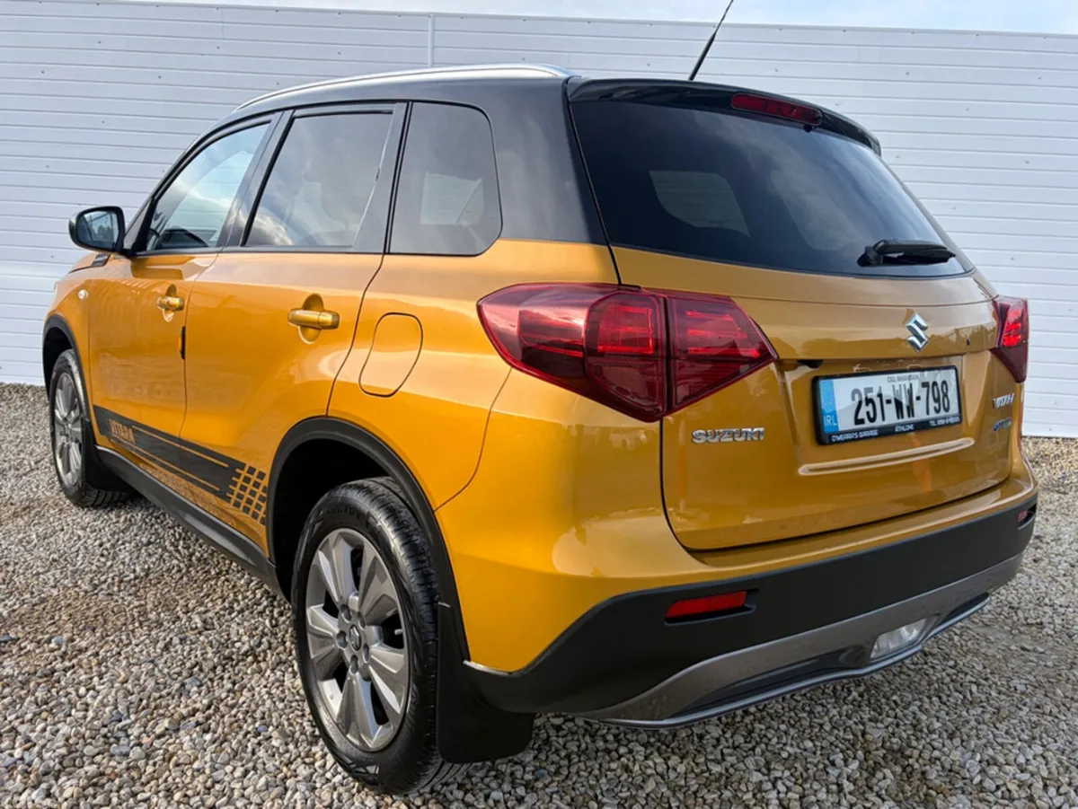Suzuki Vitara SUV, Petrol Hybrid, 2025, Yellow