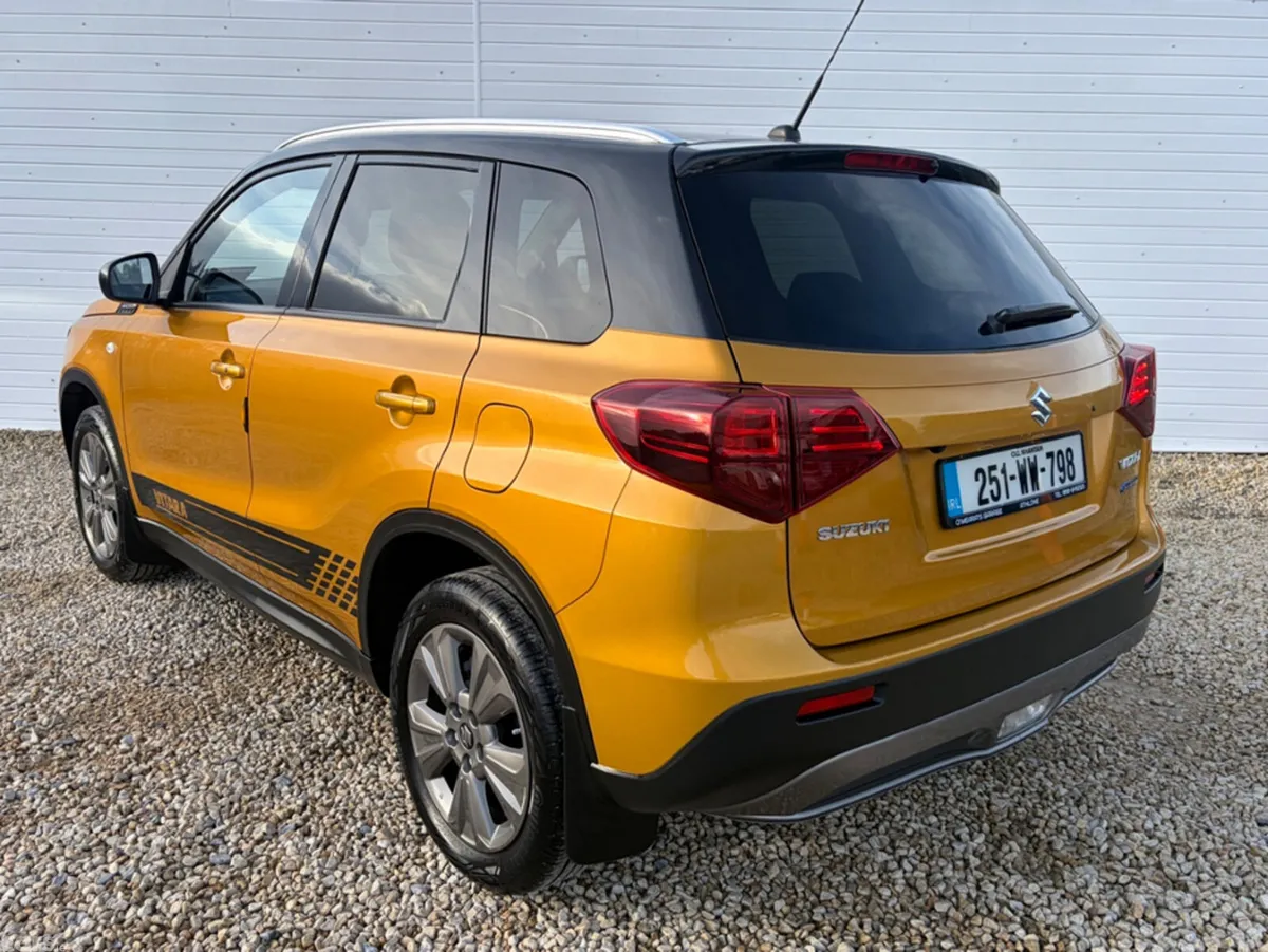 Suzuki Vitara SUV, Petrol Hybrid, 2025, Yellow