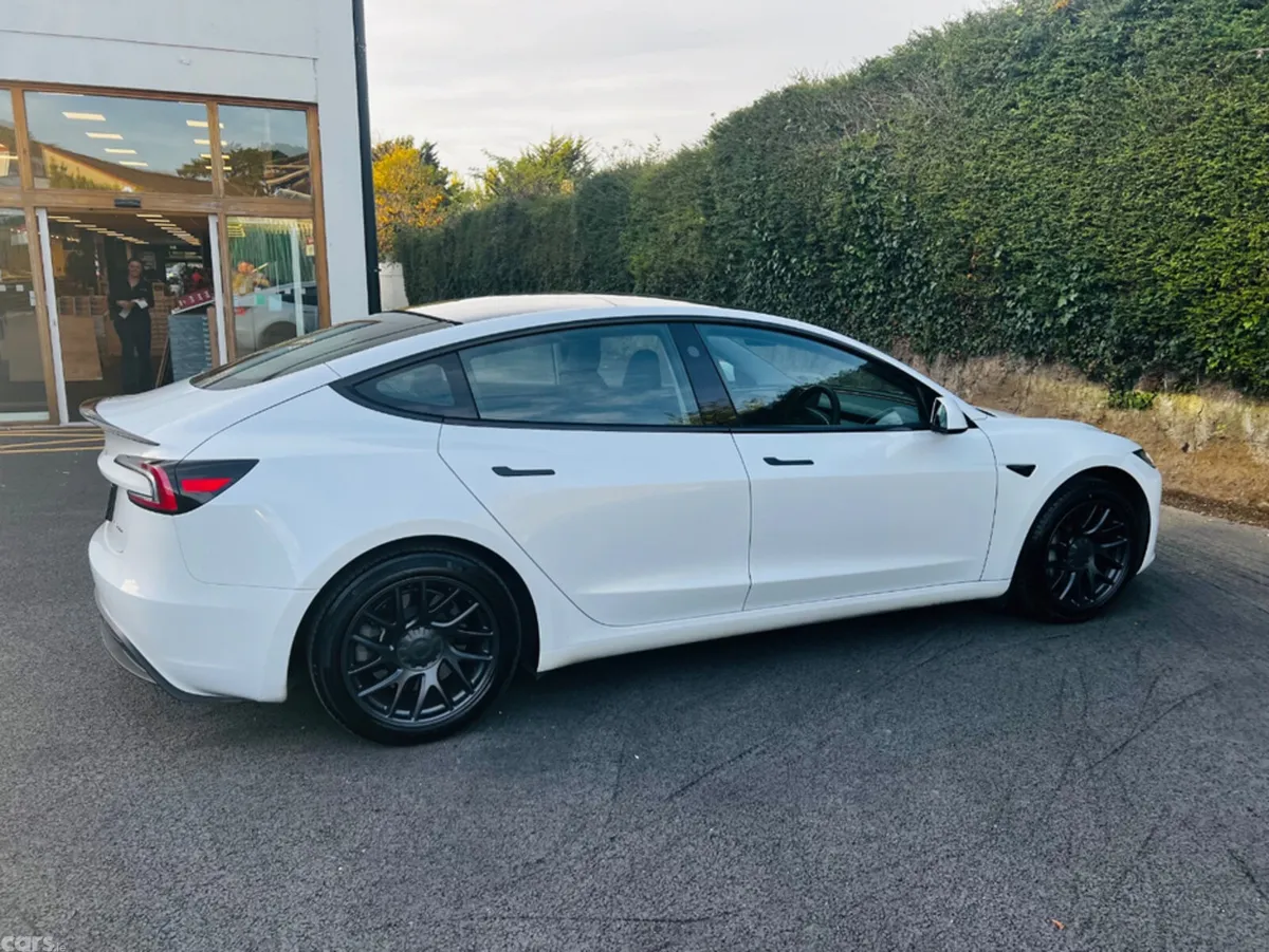 Tesla Model 3 Saloon, Electric, 2024, White