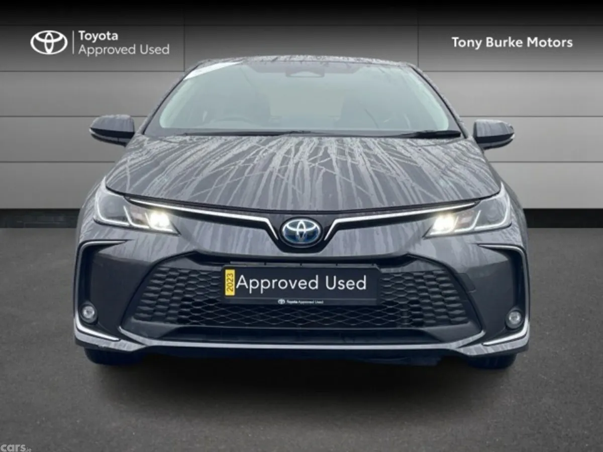 Toyota Corolla Saloon, Petrol Hybrid, 2023, Grey