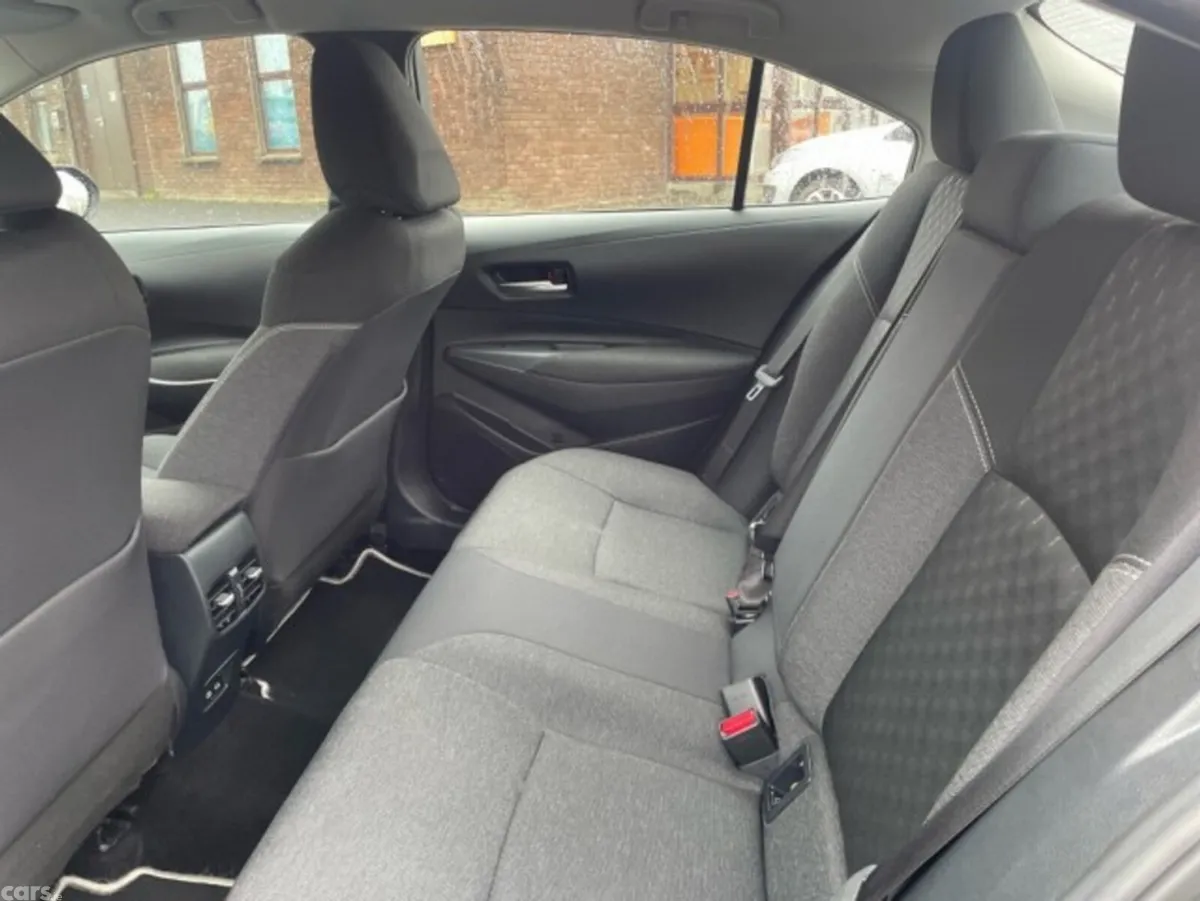 Toyota Corolla Saloon, Petrol Hybrid, 2023, Grey